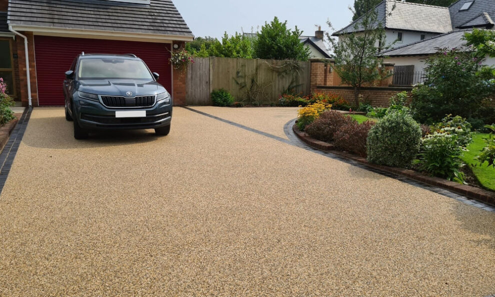 How to Handle Drainage Issues in Driveway Paving