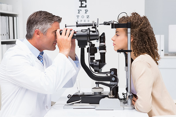 Role Of An Ophthalmologist